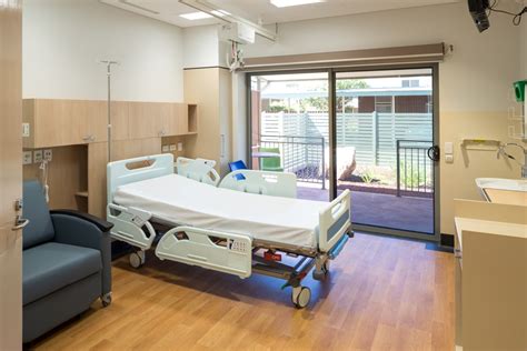 alice springs hospital beds